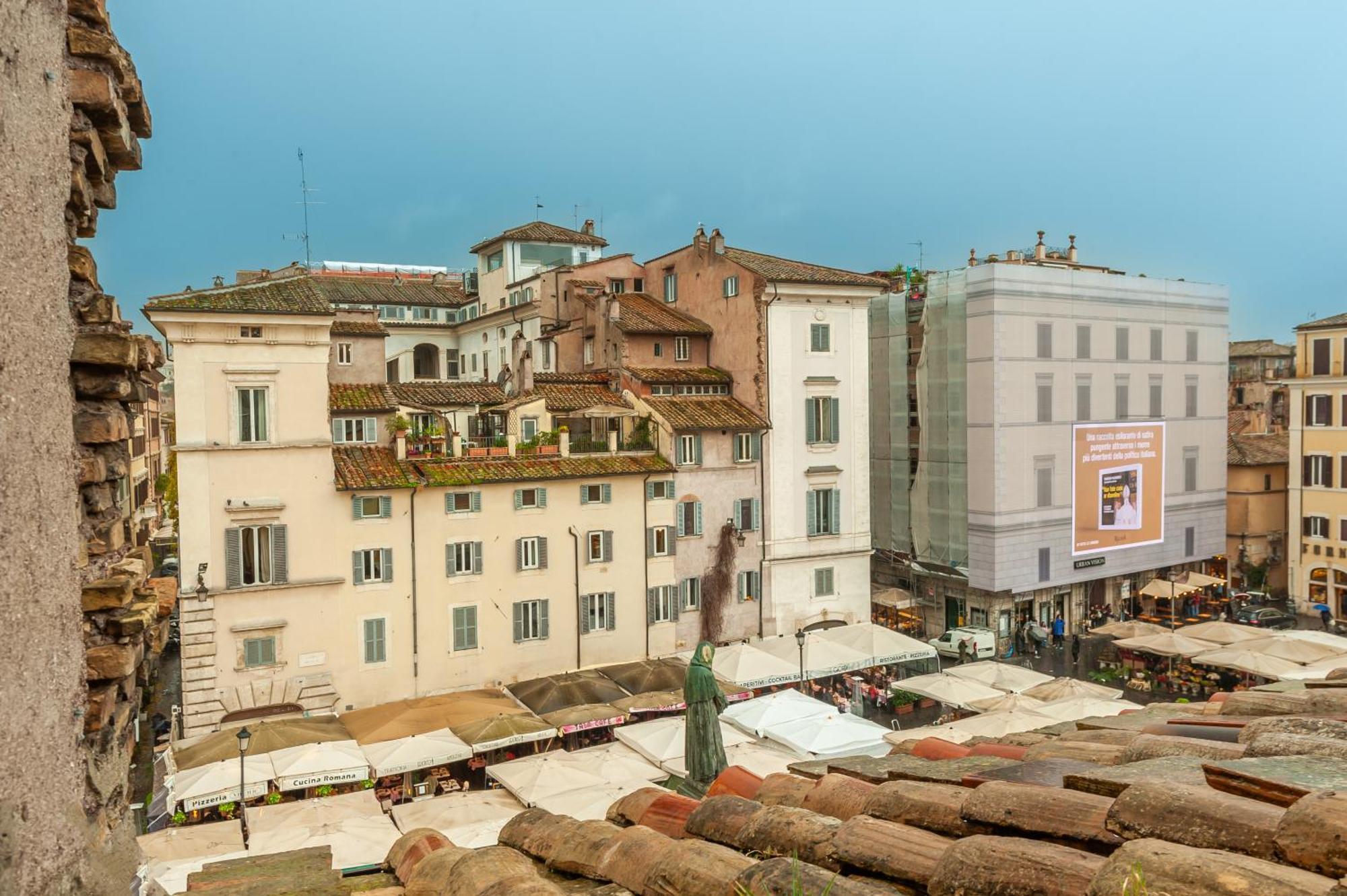 Apartment Elegantis Dimora Dell'architetto In Campo De' Fiori With Private Terrace